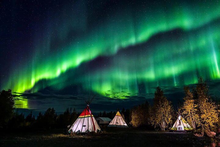 7D6N YELLOWKNIFE AURORA VILLAGE